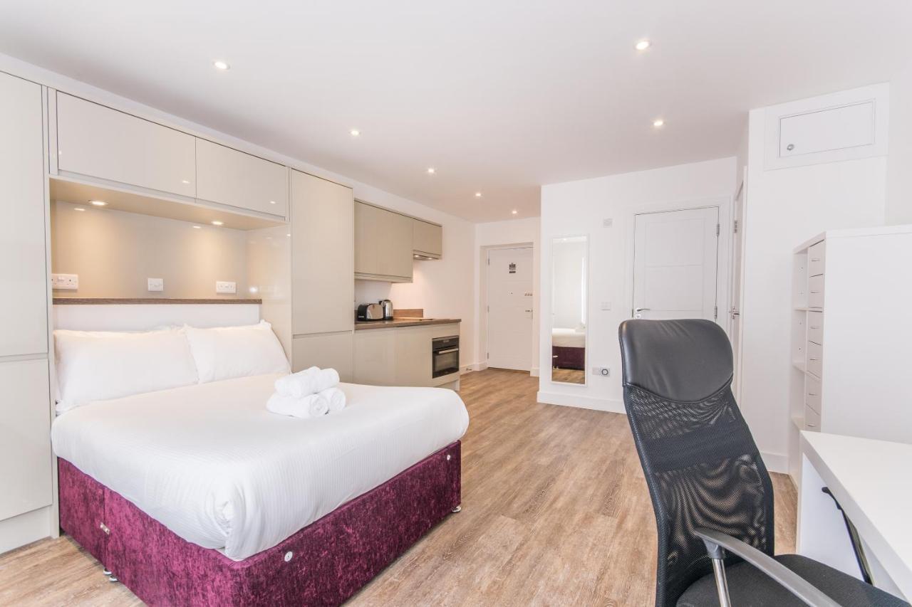 Town Or Country - Canute Studio Southampton Luaran gambar